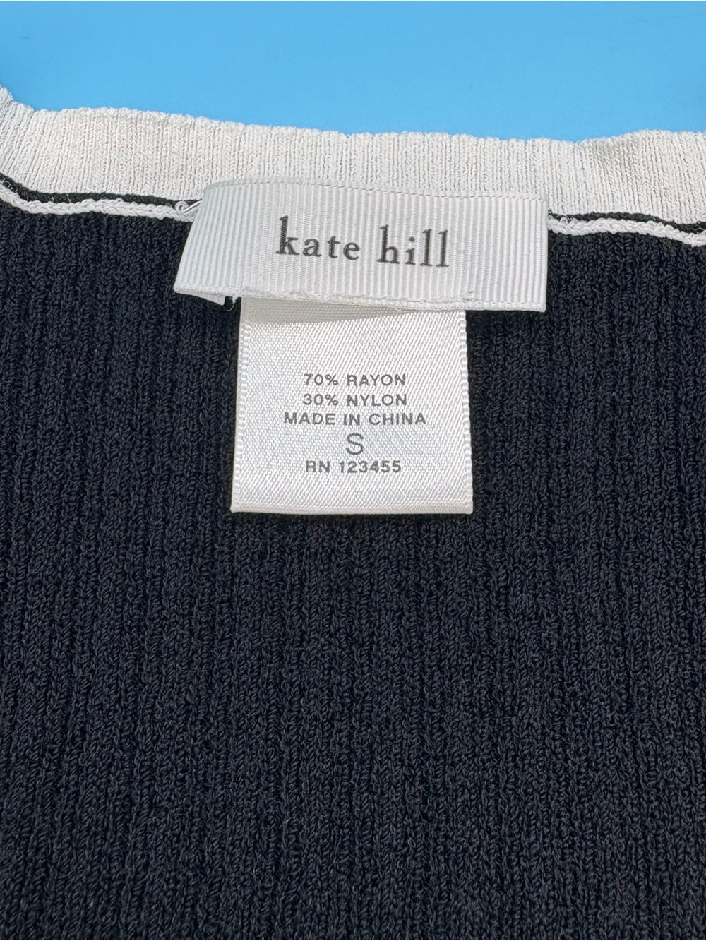 Kate Hill Black Ribbed Knit Sleeveless Sweater Tank with White Trim Size Small - Picture 5 of 6